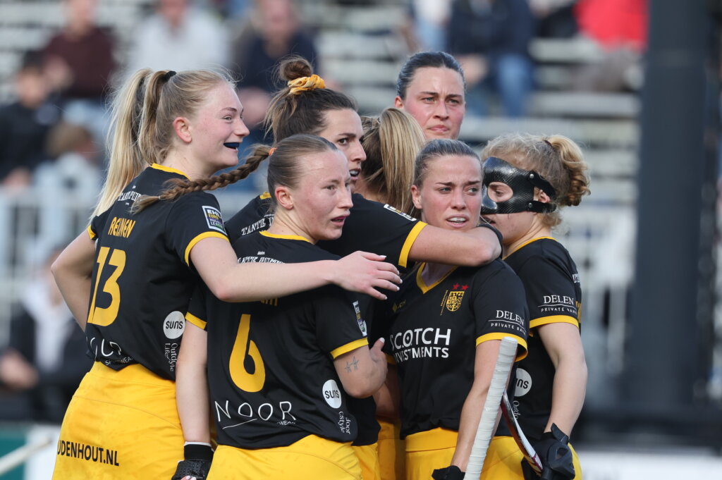 Na moeizame start stormt Den Bosch alsnog naar EHL-finale: 5-1