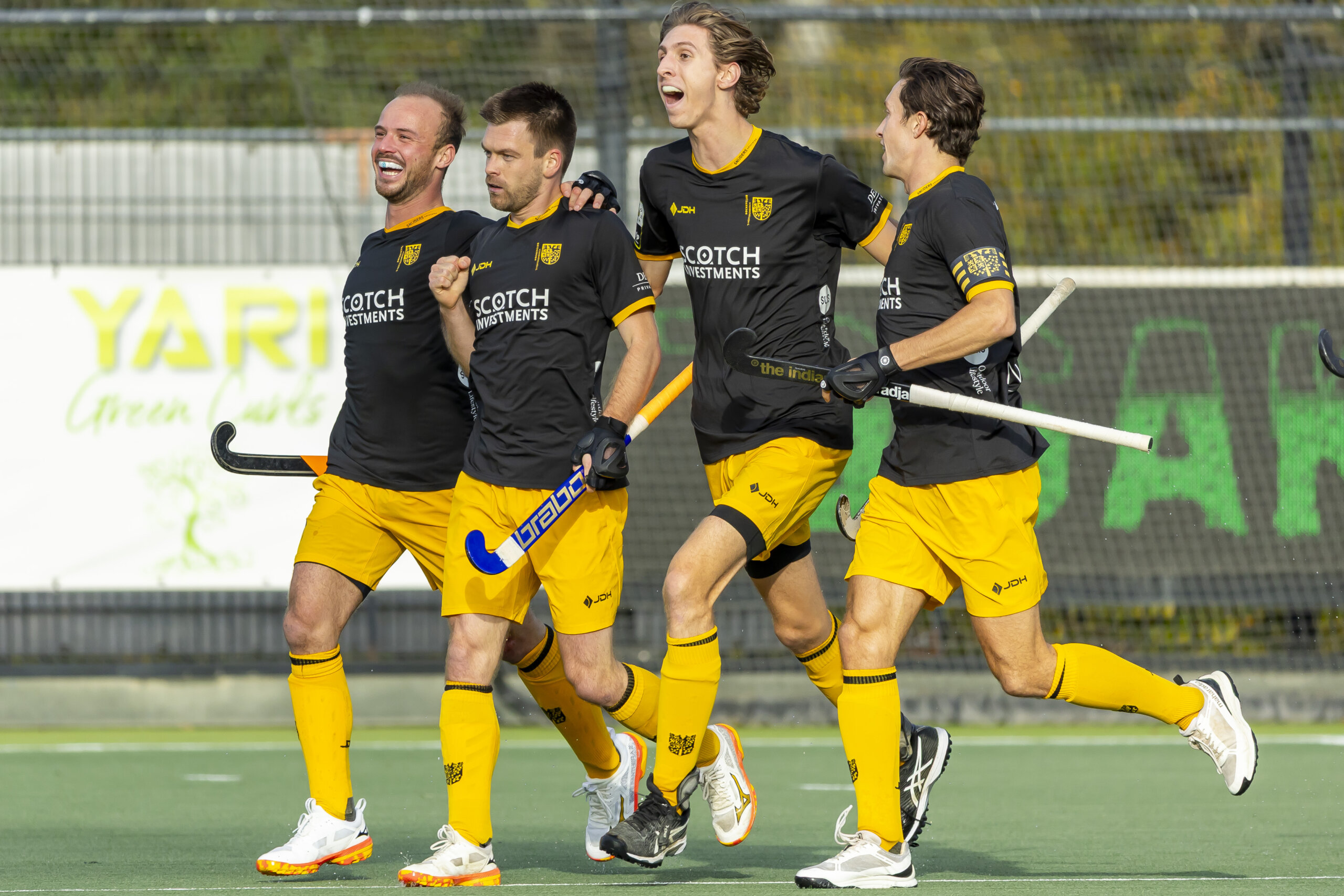 Gold Cup (H): Den Bosch en Oranje-Rood naar finale