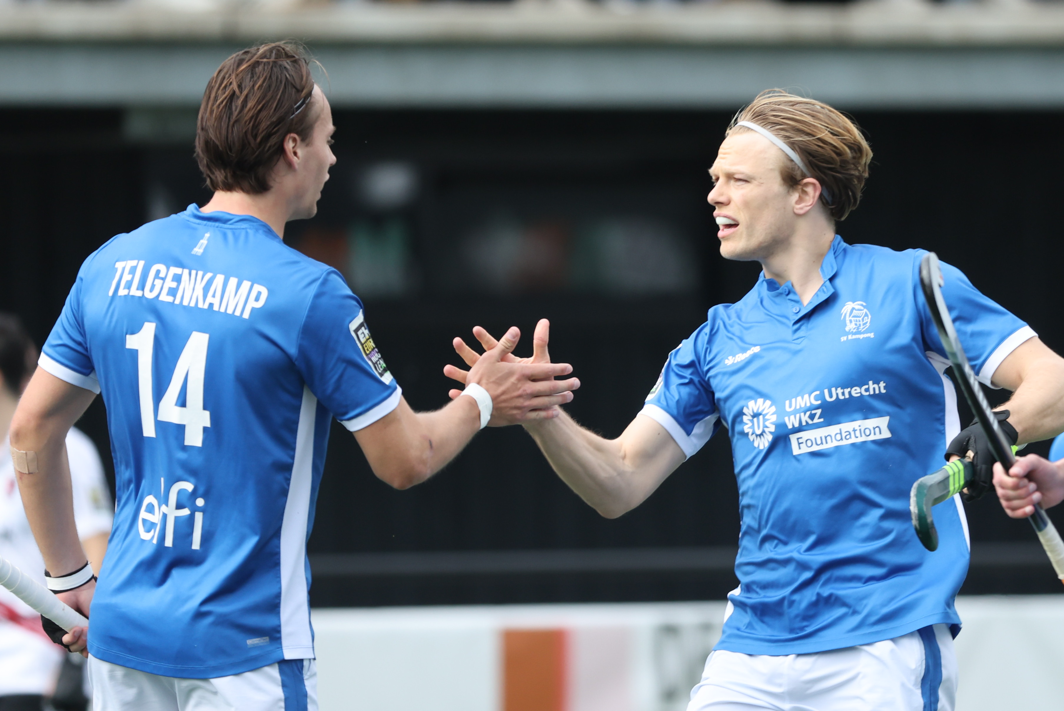 Kampong houdt seizoen levend en bereikt finale ten koste van Amsterdam